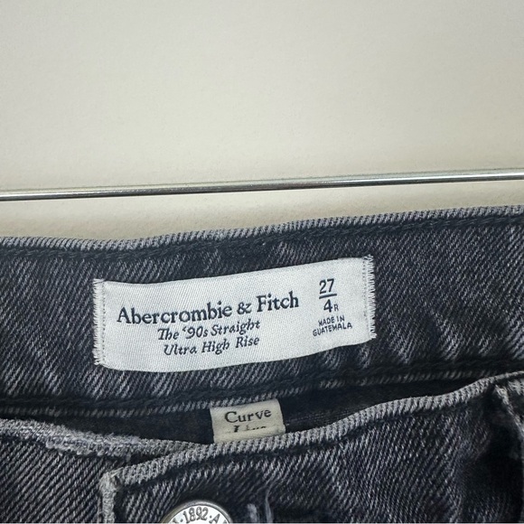 Abercrombie & Fitch | Gray The 90’s Straight Ultra High Rise with Slit Jeans 4R - Picture 3 of 7